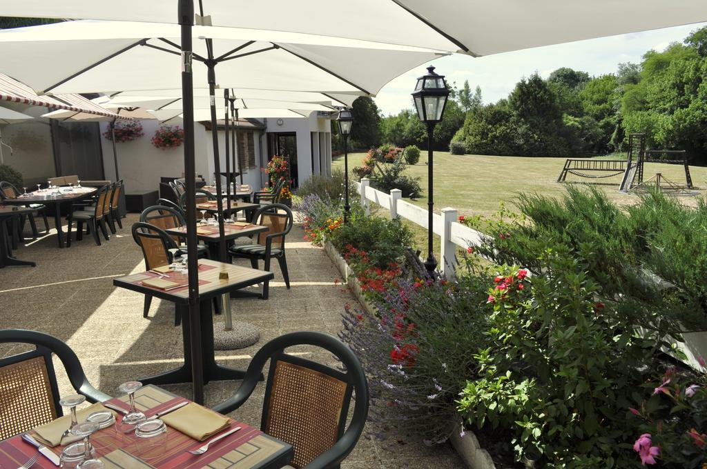 Hotel Restaurant Le Relais De Pouilly Buitenkant foto