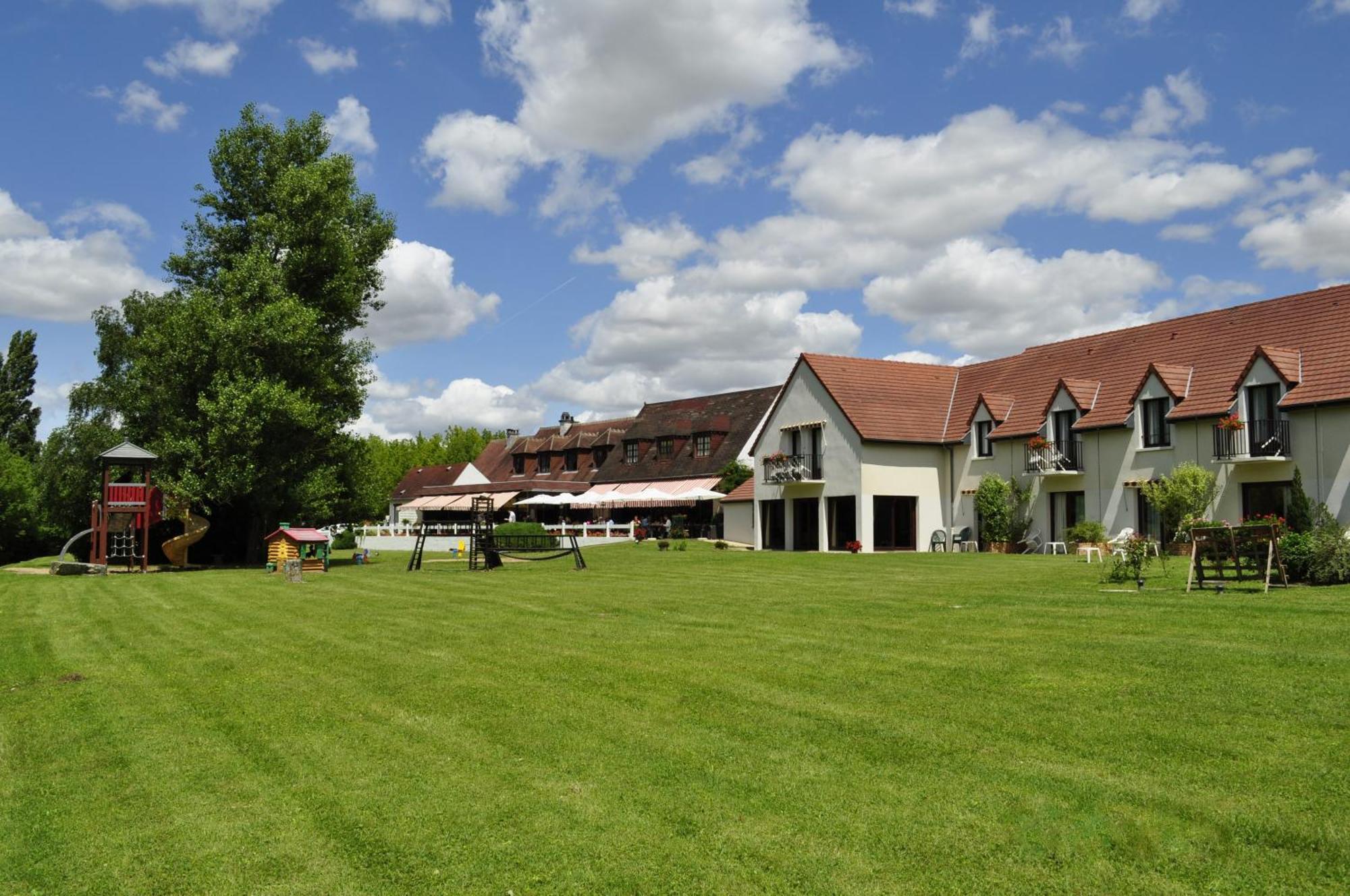Hotel Restaurant Le Relais De Pouilly Buitenkant foto